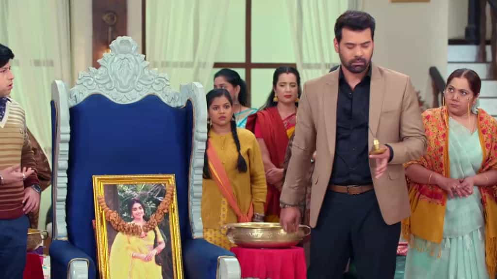 Pyar Ka Pehla Naam: Radha Mohan - Episode 253